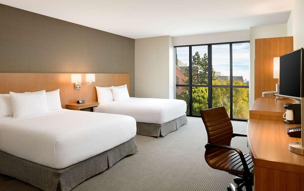 Hyatt Place Pasadena Bilik gambar